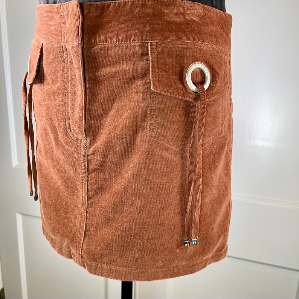 BCBGMaxazria skirt - Picture 6 of 10